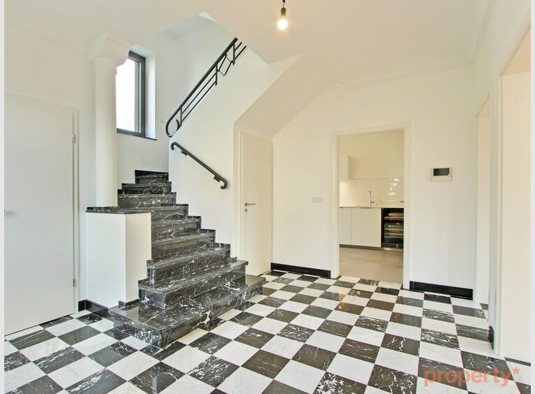 House for sale 6 bedrooms in Luxembourg (LU) - Ref. 6989012