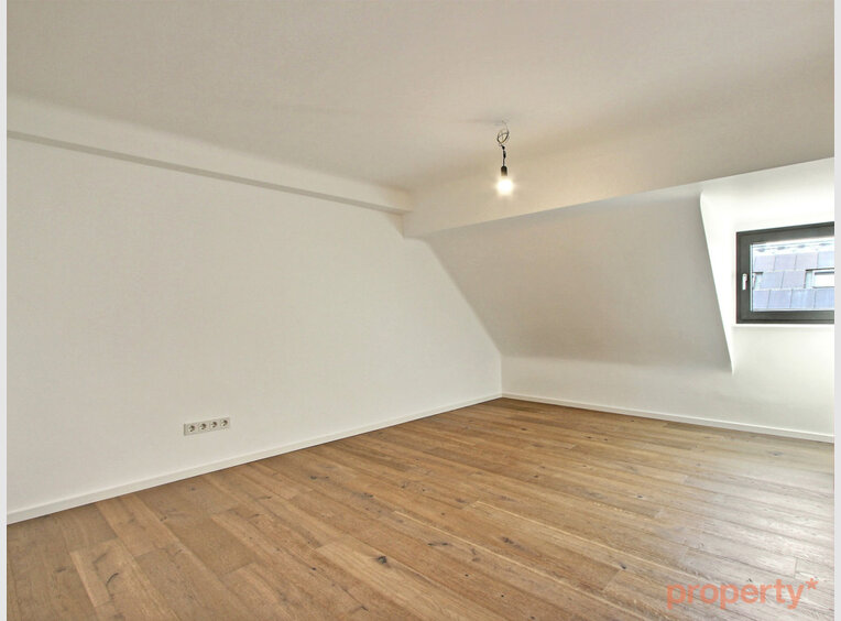 House for sale 6 bedrooms in Luxembourg (LU) - Ref. 6989012