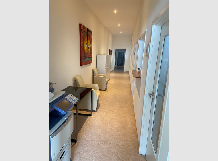 Bureau à louer à Luxembourg-Gare - Réf. 6866132