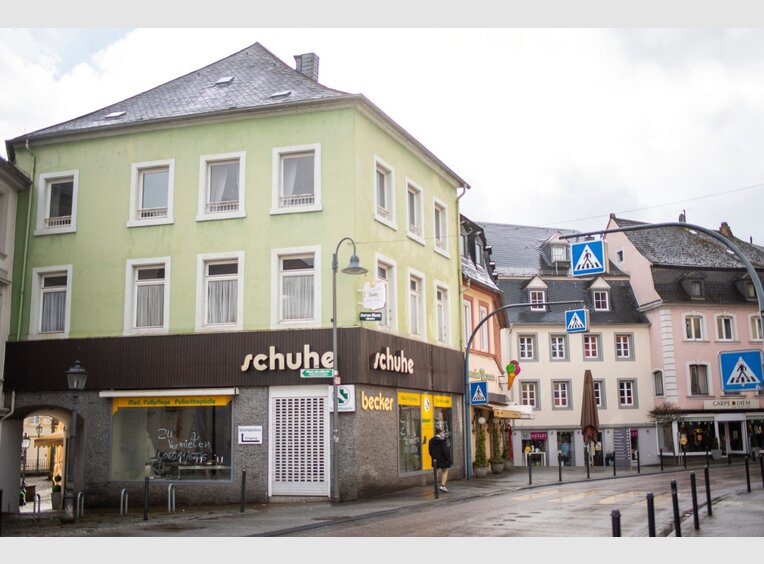 Investment building for sale 16 rooms in Saarburg (DE) - Ref. 7108820