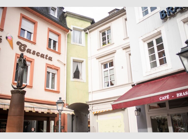 Investment building for sale 16 rooms in Saarburg (DE) - Ref. 7108820