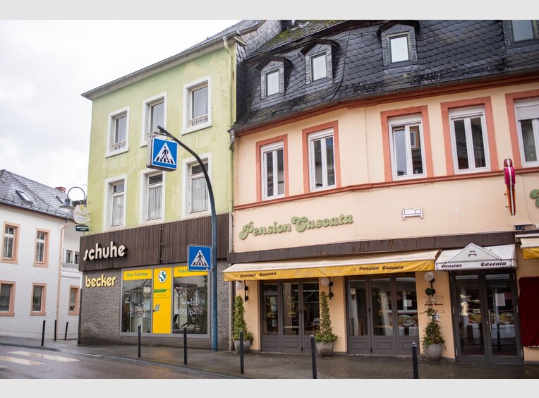 Investment building for sale 16 rooms in Saarburg (DE) - Ref. 7108820