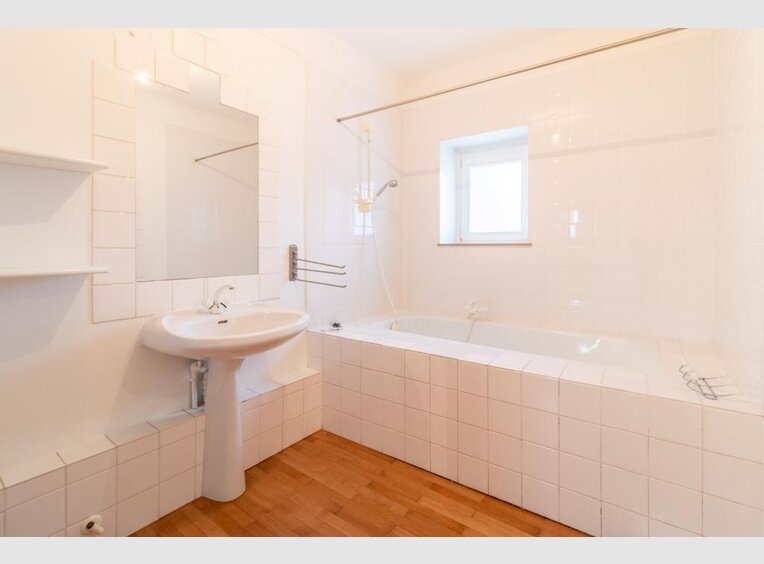 Haus zur Miete 8 Zimmer in Luxembourg (LU) - Ref. 6737380