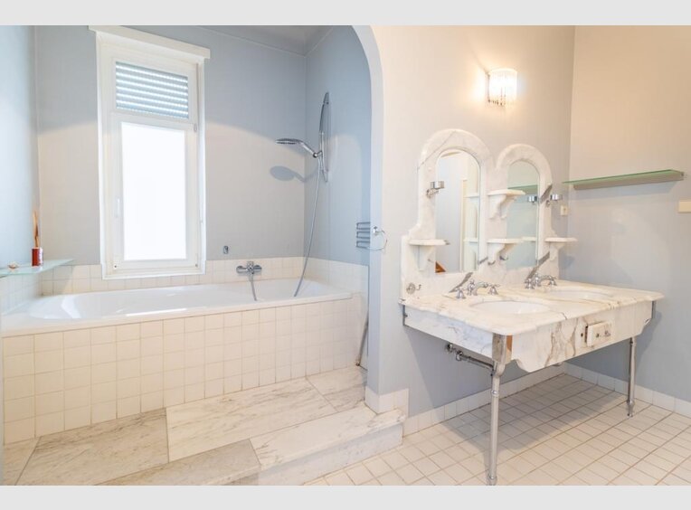 Haus zur Miete 8 Zimmer in Luxembourg (LU) - Ref. 6737380