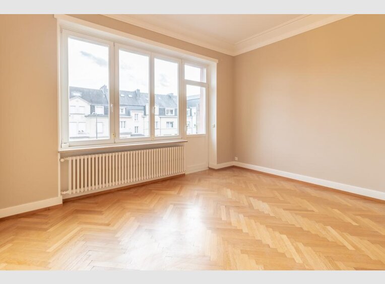 Haus zur Miete 8 Zimmer in Luxembourg (LU) - Ref. 6737380