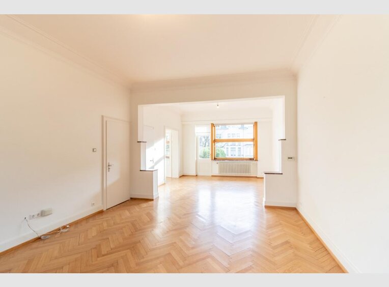 Haus zur Miete 8 Zimmer in Luxembourg (LU) - Ref. 6737380