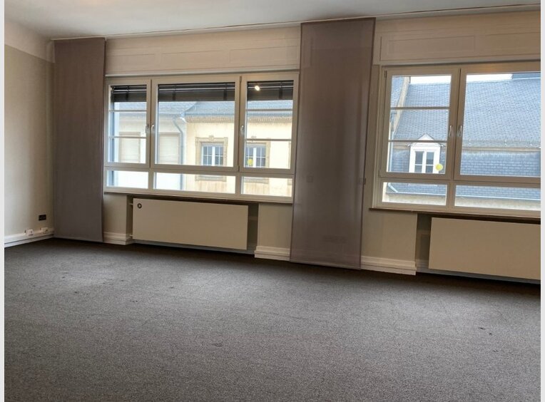 Bureau à louer à Luxembourg (LU) - Réf. 6672901
