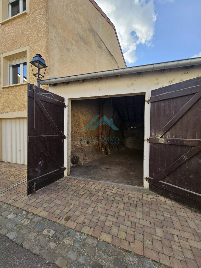 Garage fermé à louer Cattenom