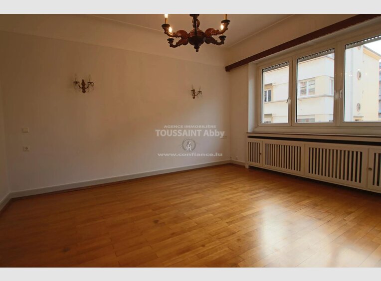 Haus zur Miete 5 Zimmer in Luxembourg (LU) - Ref. 6902037