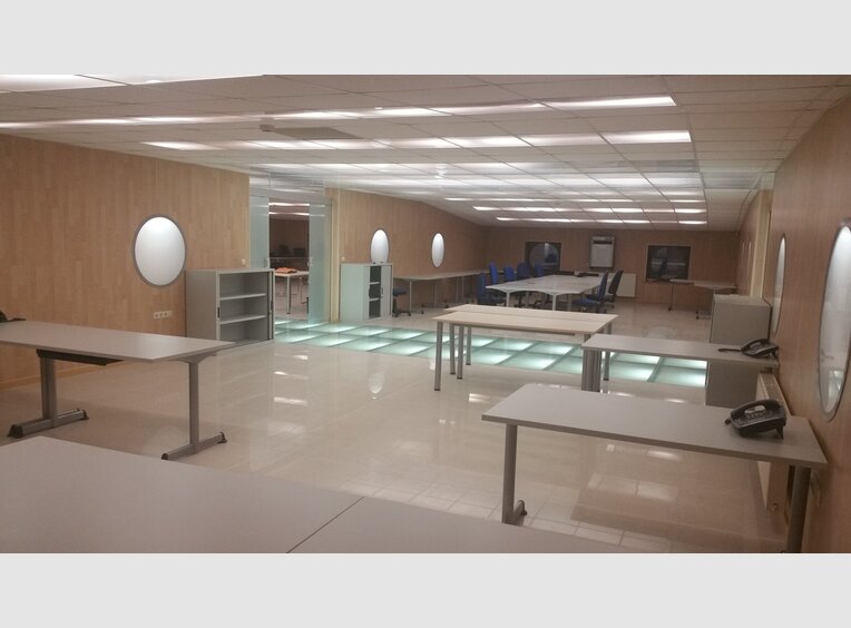 Bureau à vendre à Ehlerange (Z.A.R.E.-Ouest) (LU) - Réf. 4331797
