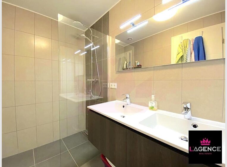 Appartement à vendre 3 Chambres à Schieren (LU) - Réf. 6801717