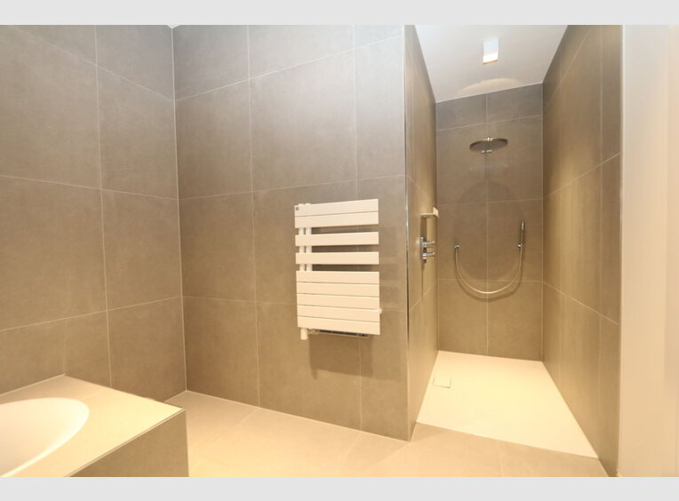 Apartment for rent 4 bedrooms in Luxembourg (LU) - Ref. 6675253
