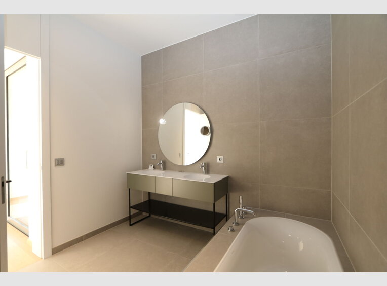 Apartment for rent 4 bedrooms in Luxembourg (LU) - Ref. 6675253