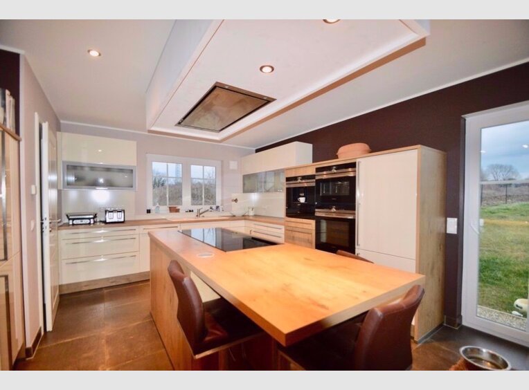 Villa zum Kauf 9 Zimmer in Wincheringen (DE) - Ref. 6214997