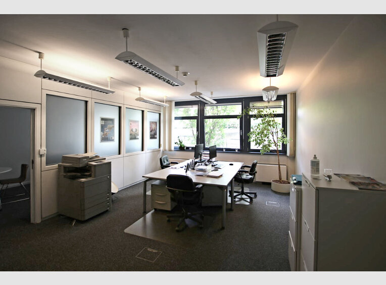 Bureau à louer à Bertrange - Réf. 7009621