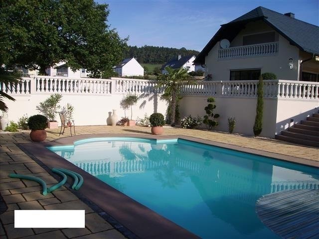 Villa zu verkaufen 6 Schlafzimmer in Newel-Beßlich