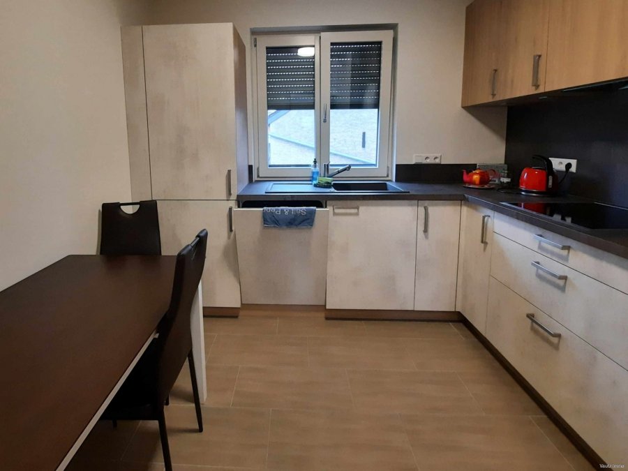 louer bureau 0 chambre 103 m² canach photo 6