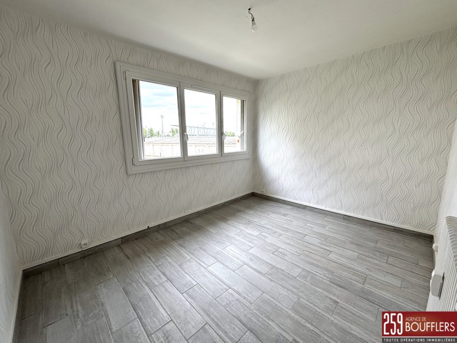 Appartement à louer F2 à Saint-Max