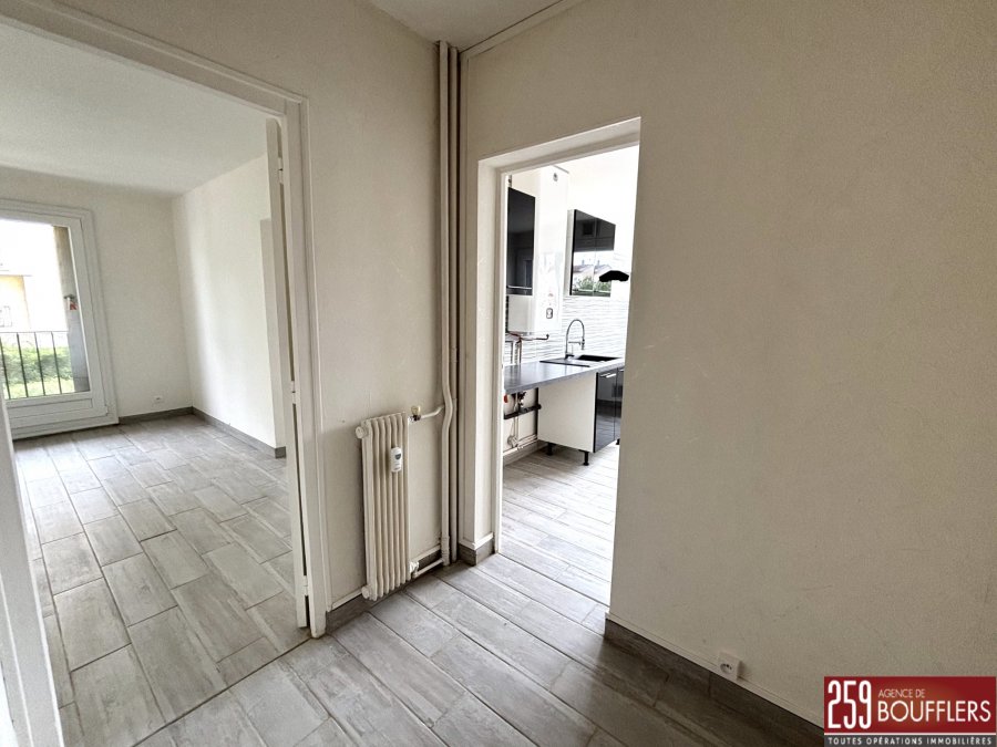 Appartement à louer F2 à Saint-Max