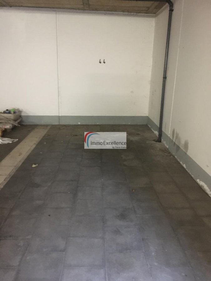 Garage fermé à louer Luxembourg-Merl