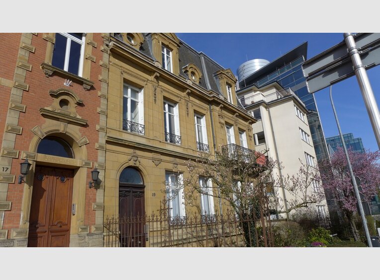 Bureau à louer à Luxembourg (LU) - Réf. 5808101