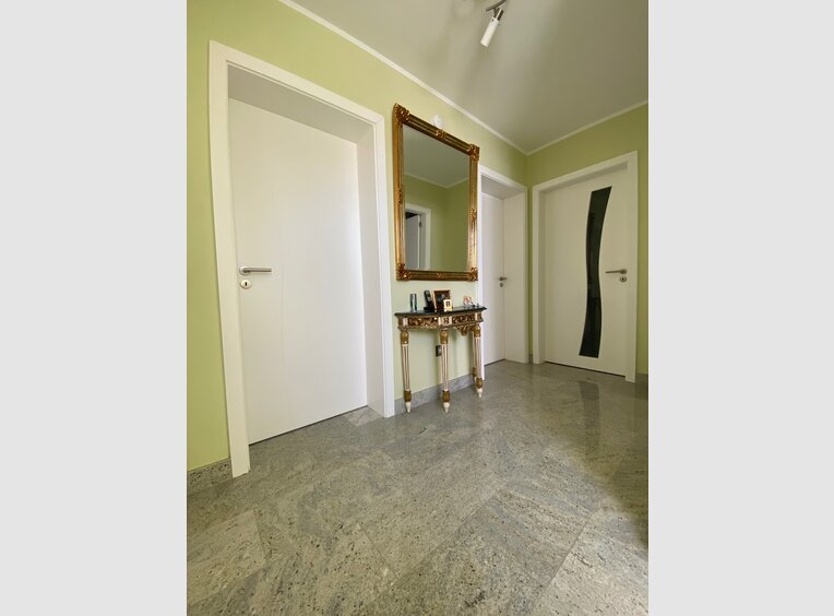 House for sale 4 bedrooms in Dudelange (LU) - Ref. 7181813