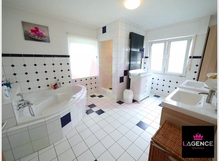 Maison individuelle à vendre 6 Chambres à Mersch (LU) - Réf. 6840053