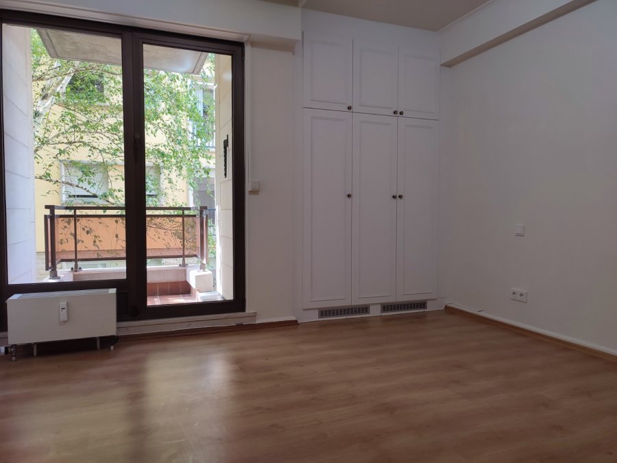 Appartement à louer 4 chambres à Luxembourg-Belair