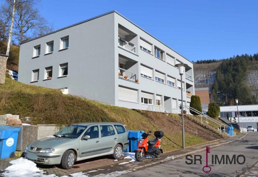 Immeuble de rapport à vendre 18 chambres à Neuerburg