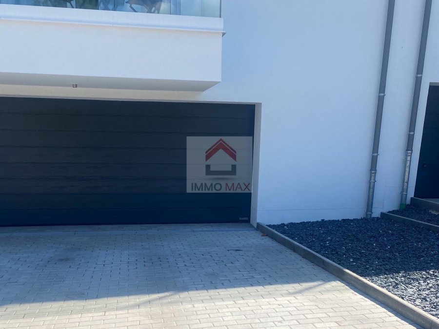 Garage - Parking