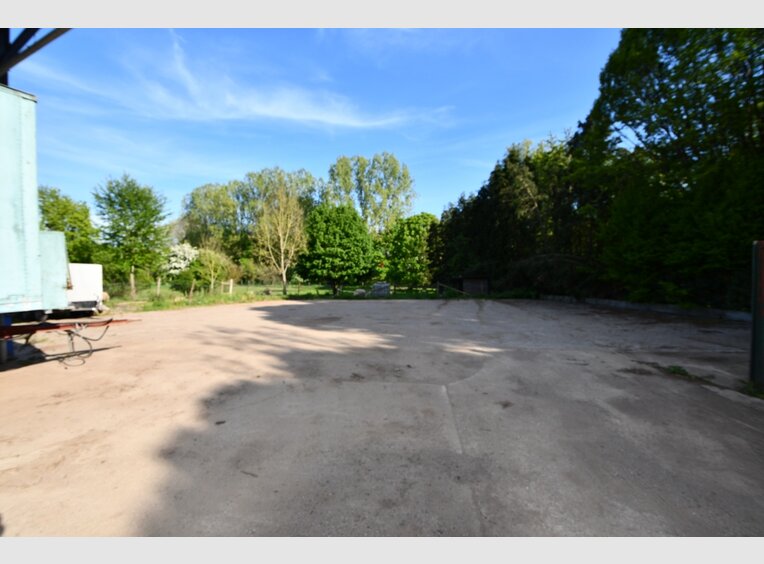 Entrepôt à louer à Useldange (LU) - Réf. 6393414