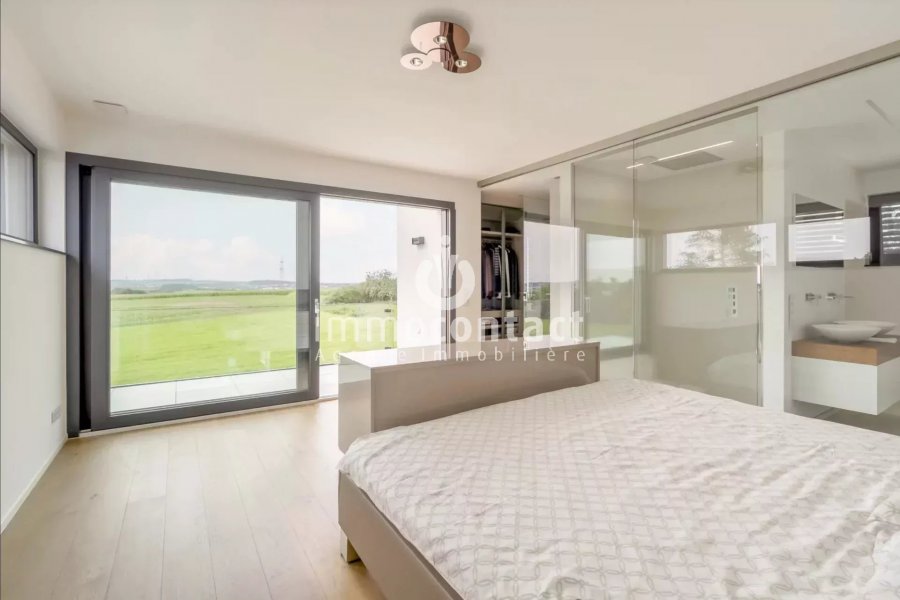 Villa à vendre 5 chambres à Bertrange