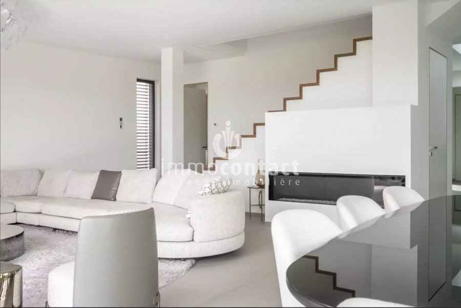 Villa à vendre 5 chambres à Bertrange