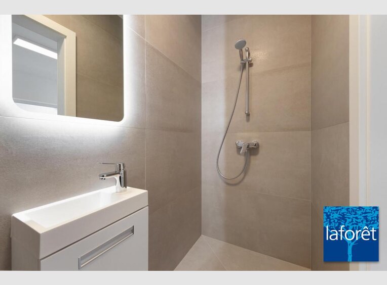 Bureau à vendre à Esch-sur-Alzette (LU) - Réf. 6589014