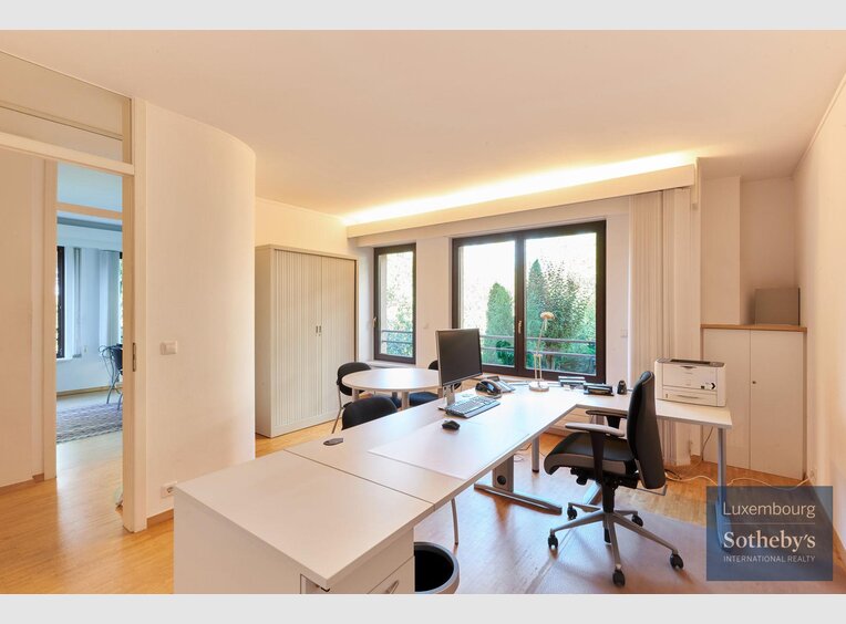 Bureau à vendre 7 Chambres à Luxembourg (LU) - Réf. 6934358
