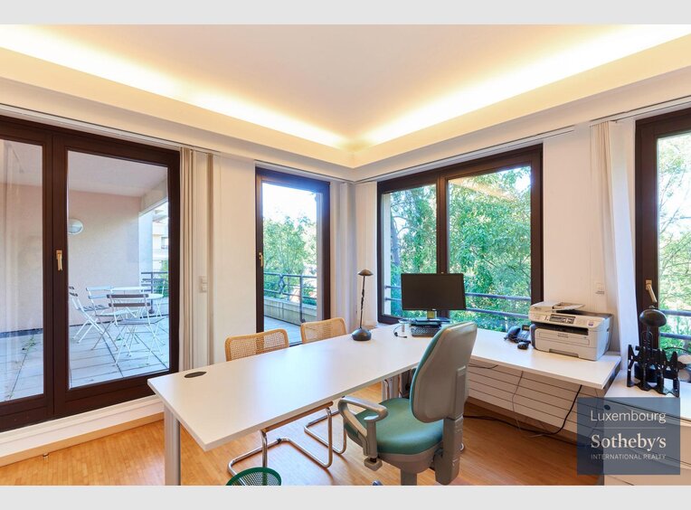 Bureau à vendre 7 Chambres à Luxembourg (LU) - Réf. 6934358