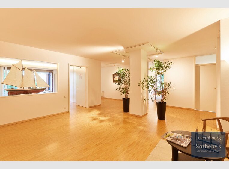 Bureau à vendre 7 Chambres à Luxembourg (LU) - Réf. 6934358