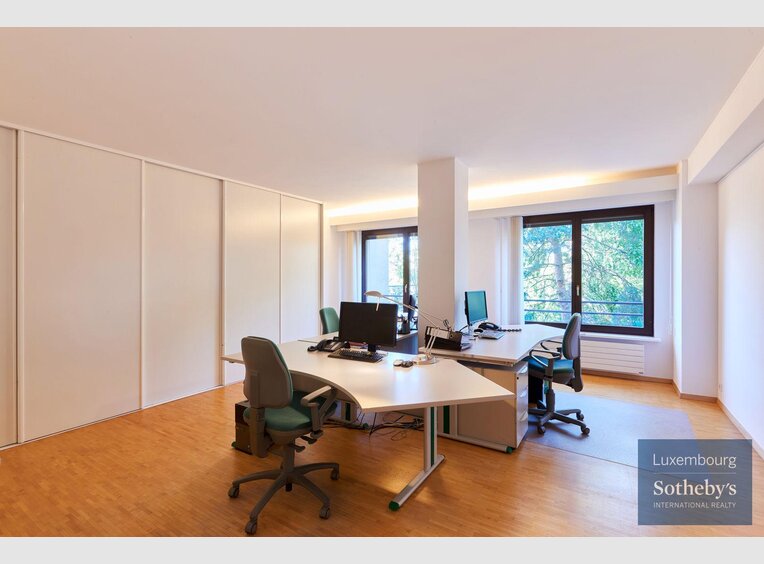 Bureau à vendre 7 Chambres à Luxembourg (LU) - Réf. 6934358