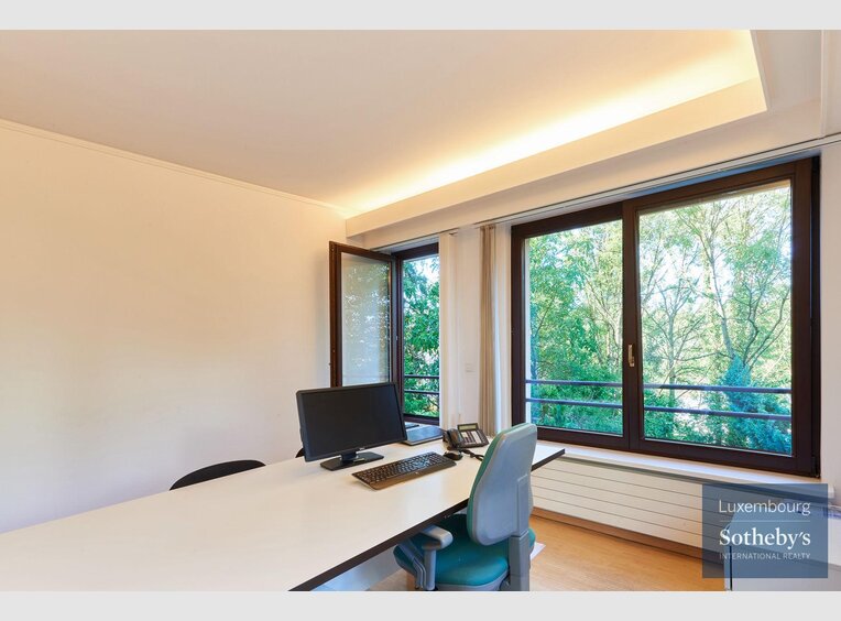 Bureau à vendre 7 Chambres à Luxembourg (LU) - Réf. 6934358