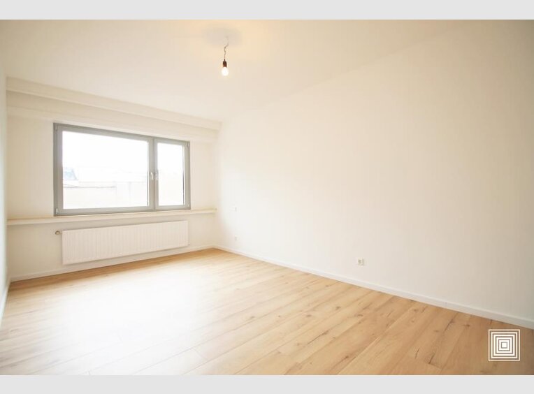 Bureau à louer 3 Chambres à Luxembourg (LU) - Réf. 7176838