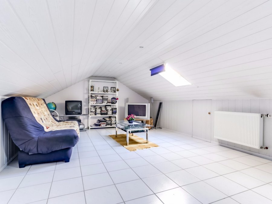 Maison jumelée à vendre 5 chambres à Junglinster