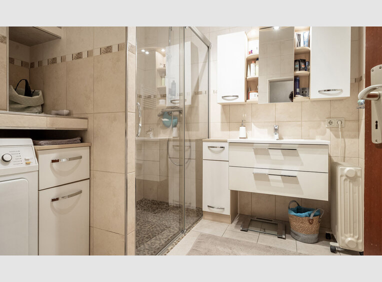 Investment building for sale 5 bedrooms in Mamer (LU) - Ref. 7156614