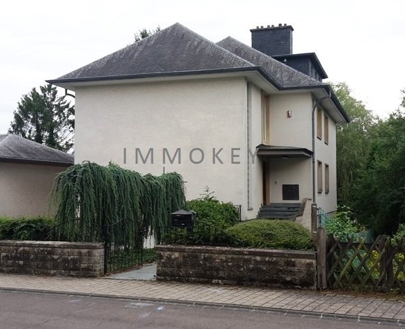 Maison à vendre 7 chambres à Strassen