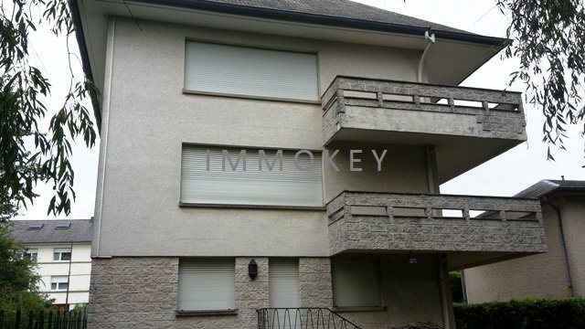 Maison à vendre 7 chambres à Strassen