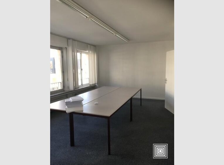 Bureau à louer 5 Chambres à Luxembourg (LU) - Réf. 6107606