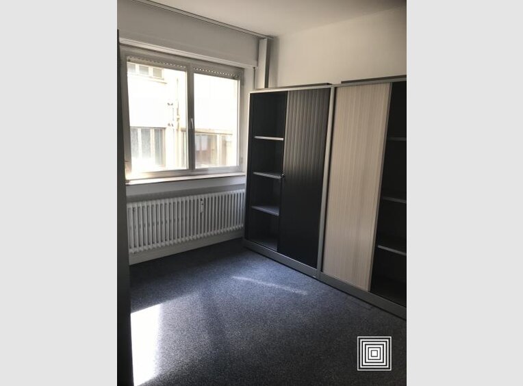Bureau à louer 5 Chambres à Luxembourg (LU) - Réf. 6107606
