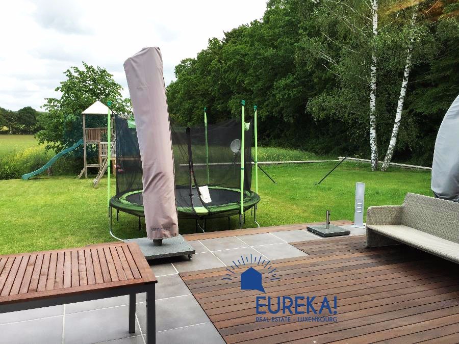 Maison à vendre 5 chambres à Frisange