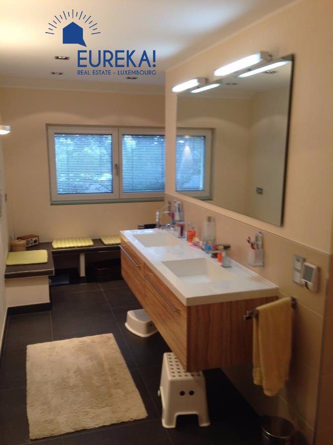 Maison à vendre 5 chambres à Frisange