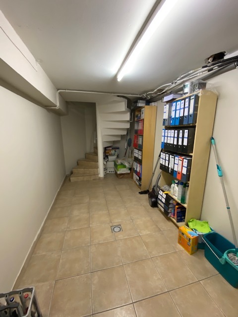 Local commercial à vendre à Bascharage