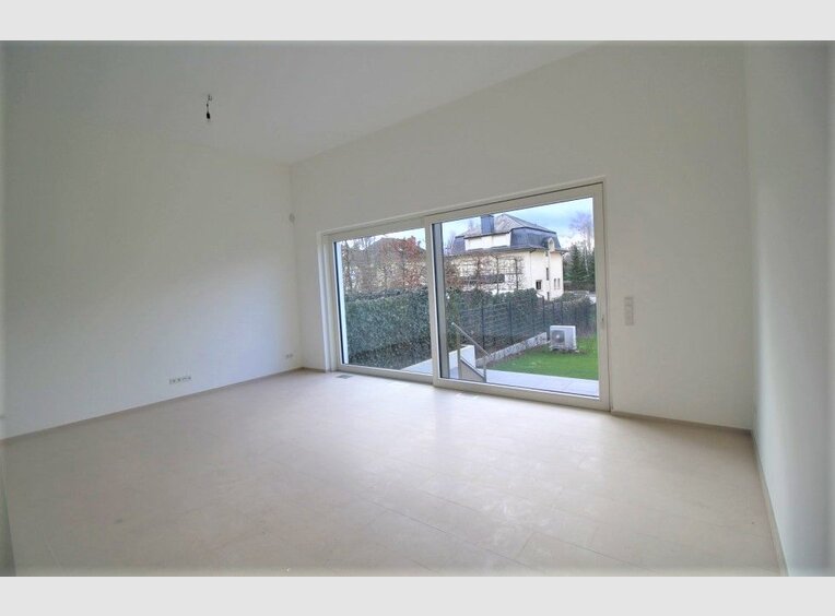 Terraced for rent 5 bedrooms in Luxembourg (LU) - Ref. 6696166